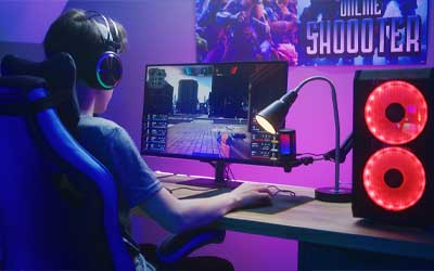 PC Gaming Platform Wars: Is the Xbox App Giving Steam a Run for its Money?