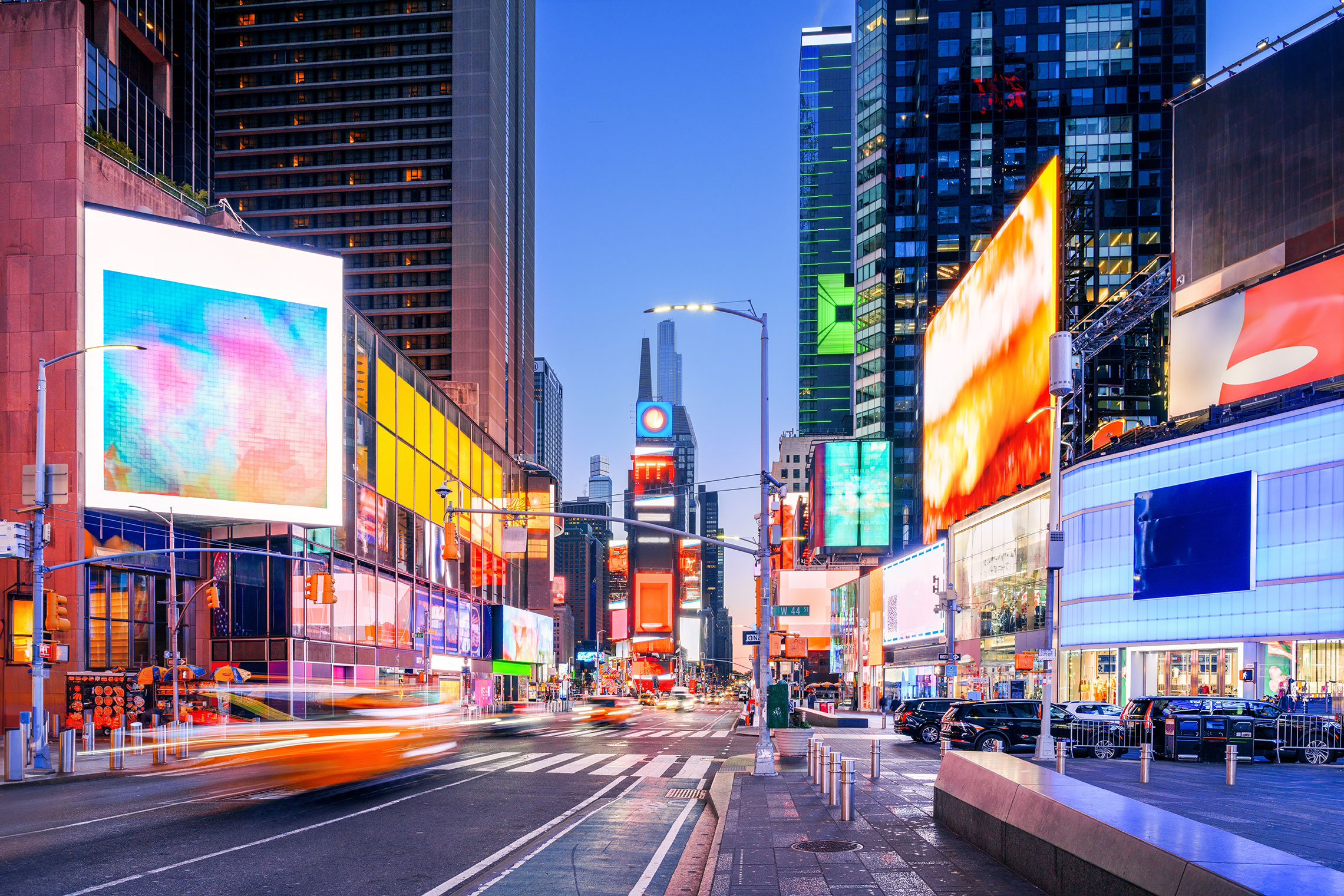 Out-of-Home Advertising: The Strategic Powerhouse for C-Level Leaders